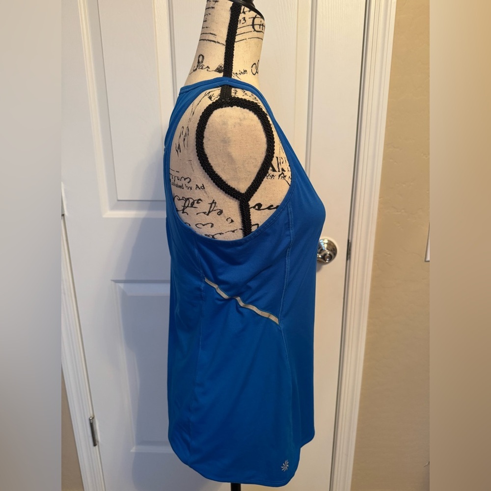 Athleta Women's Vibrant Blue Athletic Tank Top Size Medium - Picture 2 of 8